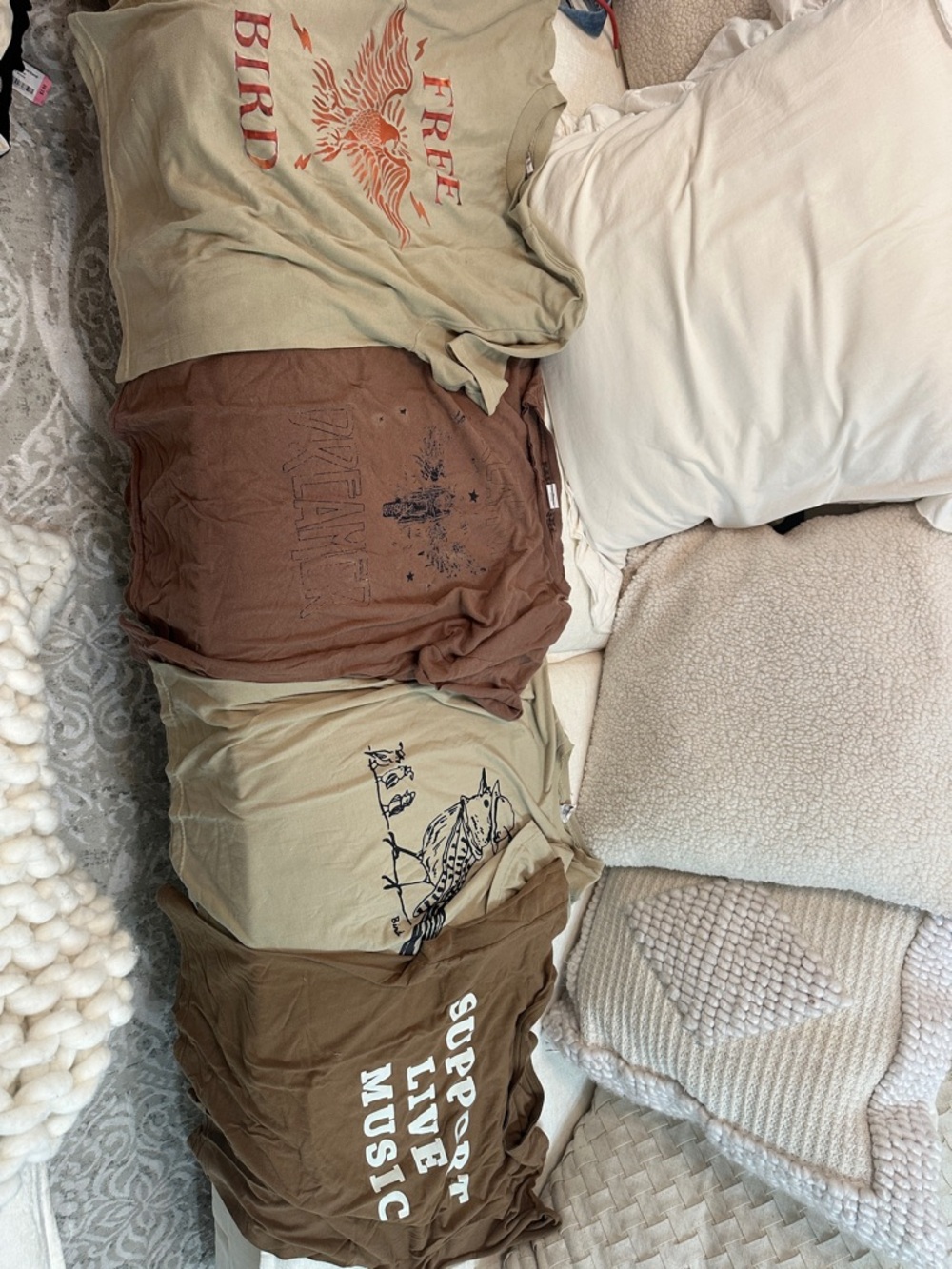 Graphic tshirts